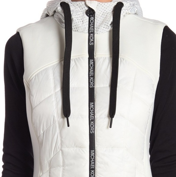 Michael Kors womens puffer vest - Picture 3 of 8